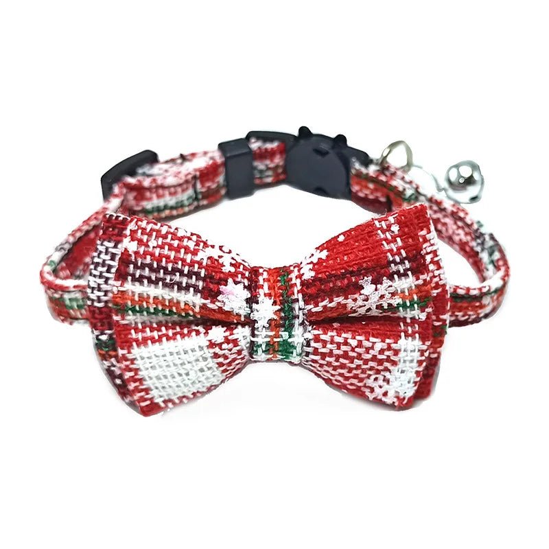 Katzenhalsband mit Schleife & Glocke | Verstellbares Breakaway Halsband für Katzen – Rot kariert, niedlich & sicher | Furrivio™ für Hunde & Katzen – jetzt bei Furrivio™ kaufen