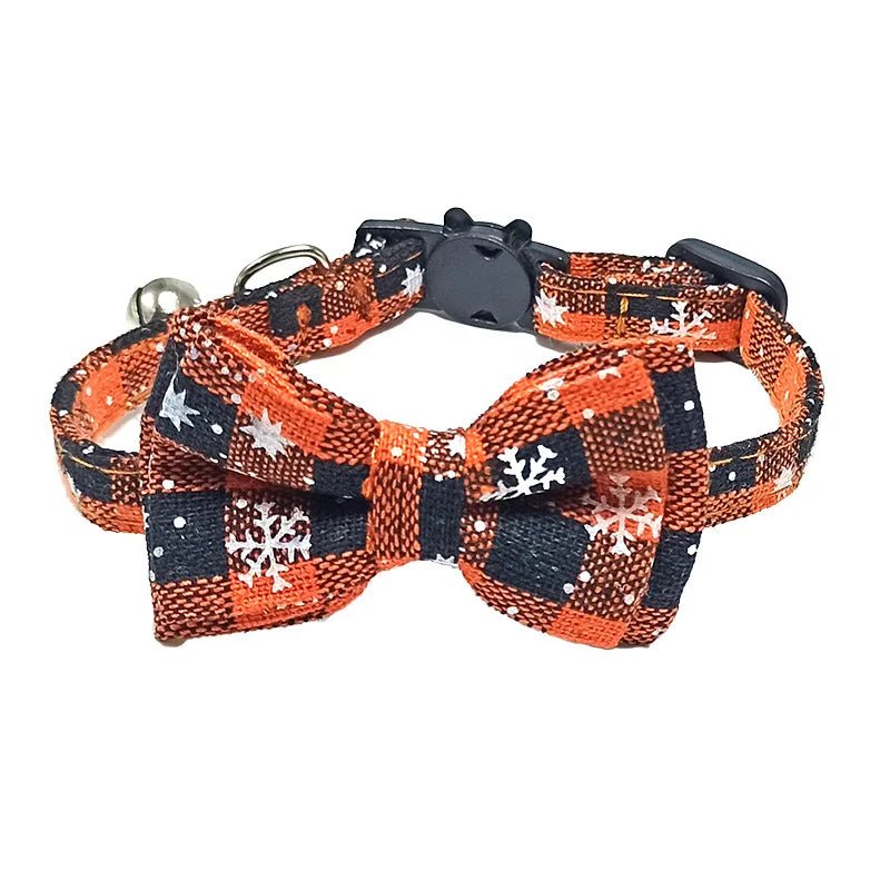 Katzenhalsband mit Schleife & Glocke | Verstellbares Breakaway Halsband für Katzen – Rot kariert, niedlich & sicher | Furrivio™ für Hunde & Katzen – jetzt bei Furrivio™ kaufen