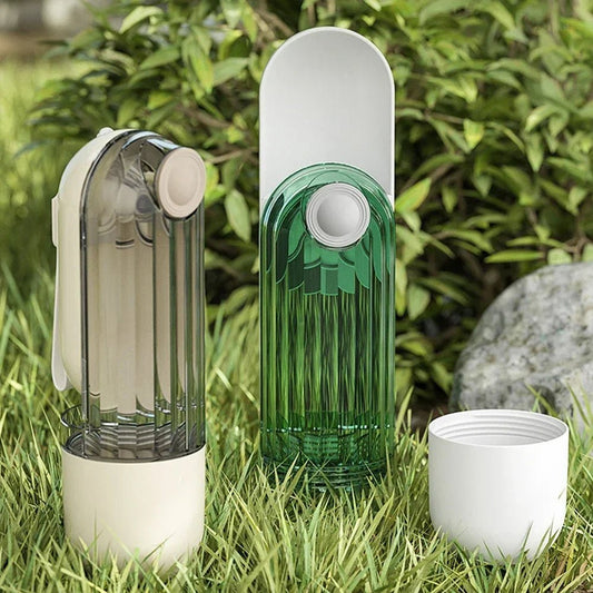 Furrivio™ 2 - in - 1 Hunde - Wasserflasche & Futterschale – Tragbar für Spaziergänge & Reisen für Hunde & Katzen