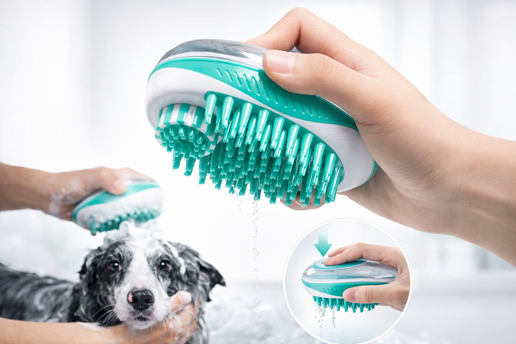 Hunde Badebürste 2 - in - 1 – Silikon Massage - & Reinigungsbürste für Hunde & Katzen – jetzt bei Furrivio kaufen