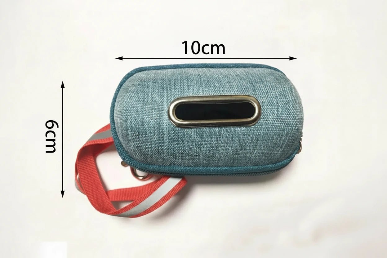 Hundekotbeutel Spender mit Karabiner für unterwegs | Furrivio™ für Hunde & Katzen – jetzt bei Furrivio kaufen