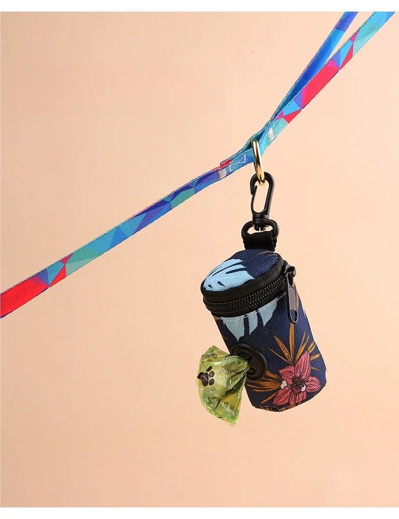 Hundekotbeutel Tasche mit Halter – sylische Kotbeutel Tasche für Hunde & Katzen – jetzt bei Furrivio kaufen