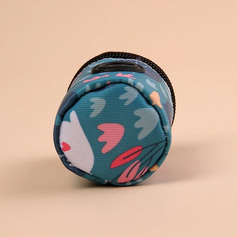 Hundekotbeutel Tasche mit Halter – sylische Kotbeutel Tasche für Hunde & Katzen – jetzt bei Furrivio kaufen