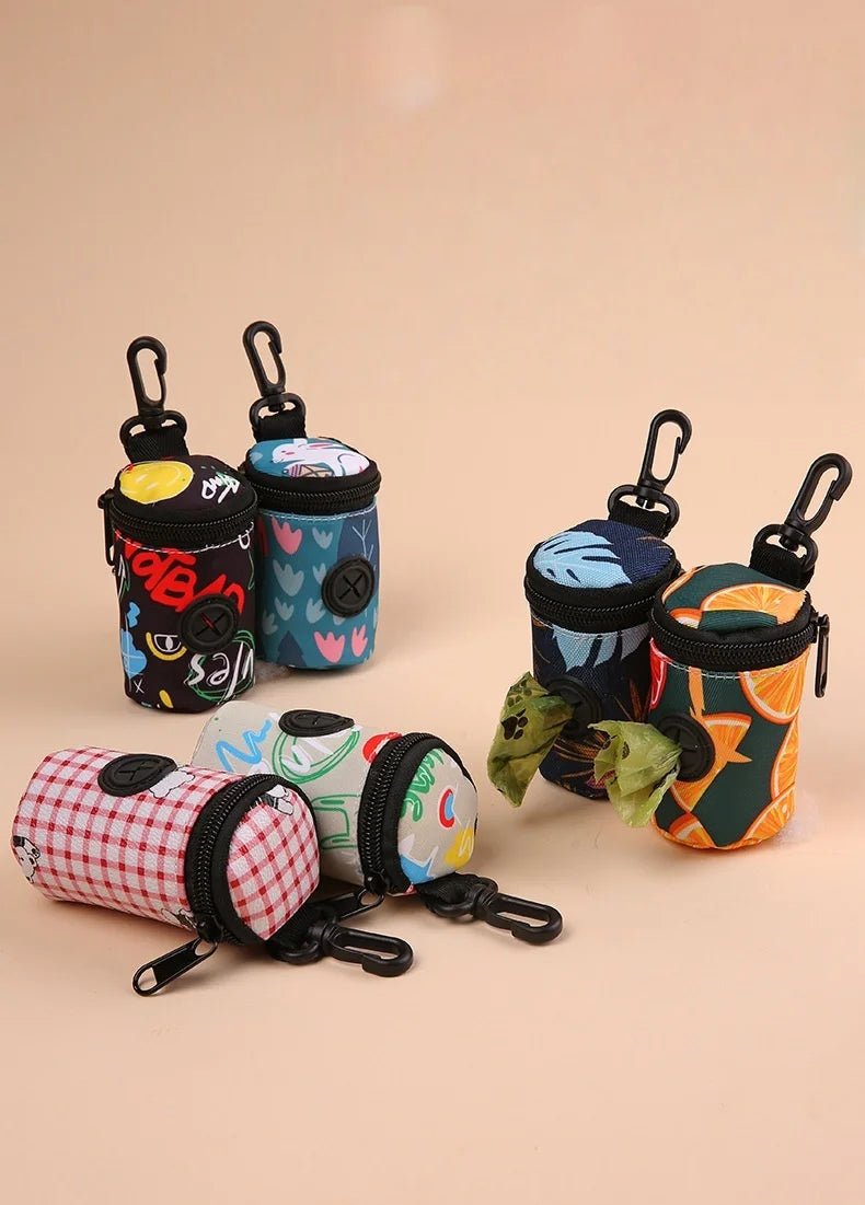 Hundekotbeutel Tasche mit Halter – sylische Kotbeutel Tasche für Hunde & Katzen – jetzt bei Furrivio kaufen