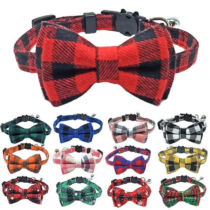 Katzenhalsband mit Schleife & Glocke | Verstellbares Breakaway Halsband für Katzen – Rot kariert, niedlich & sicher | Furrivio™ für Hunde & Katzen – jetzt bei Furrivio™ kaufen