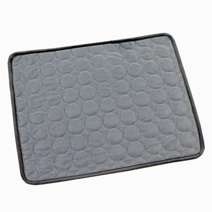 Kühlmatte für Katzen – vielseitig einsetzbar | Furrivio™ für Hunde & Katzen – jetzt bei Furrivio™ kaufen