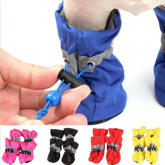 Wasserdichte Hundeschuhe – Rutschfeste Regenstiefel für kleine Hunde & Welpen | Furrivio™ für Hunde & Katzen – jetzt bei Furrivio™ kaufen
